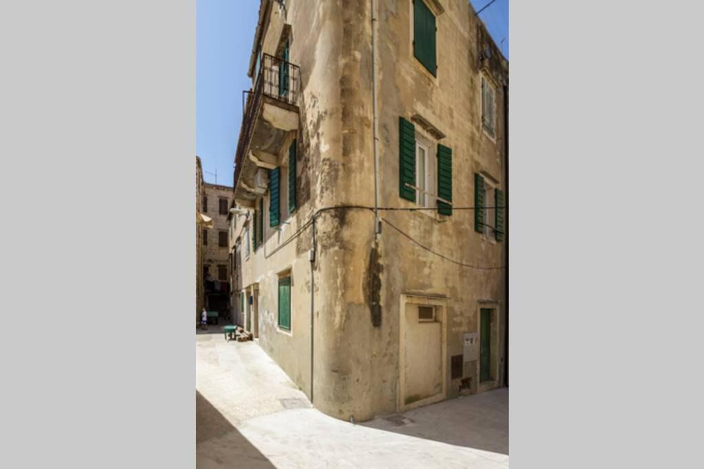 Apartment Esa Komiza Bagian luar foto