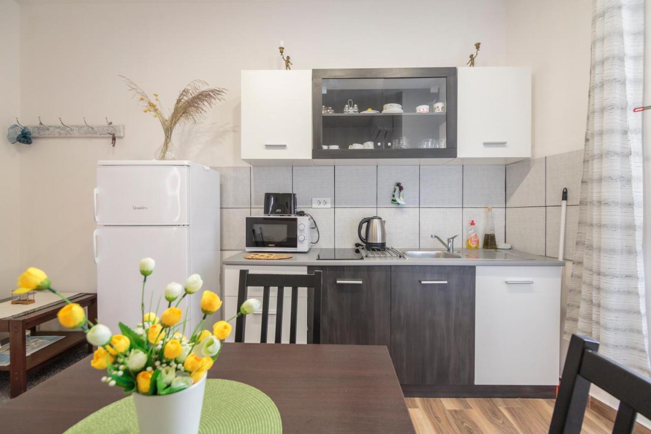 Apartment Esa Komiza Bagian luar foto