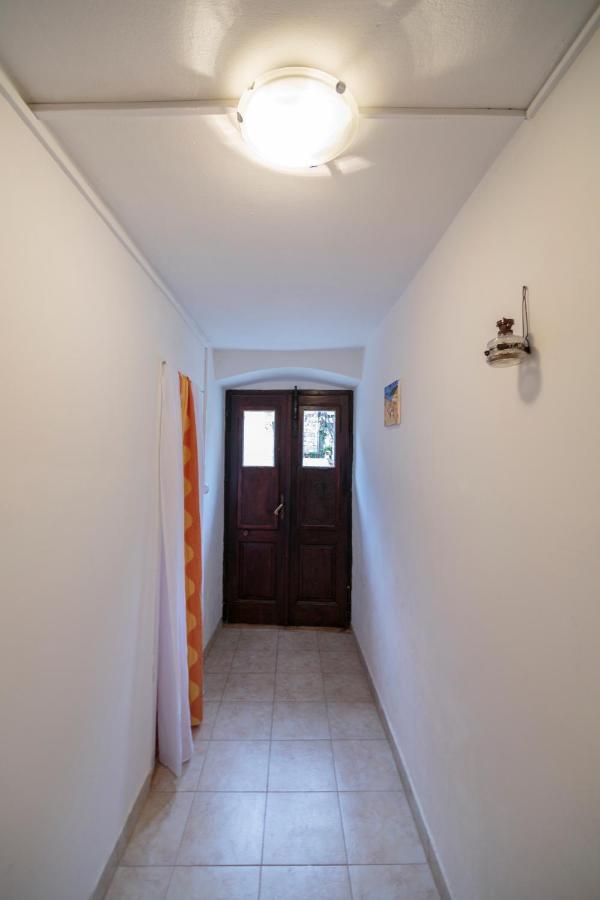 Apartment Esa Komiza Bagian luar foto