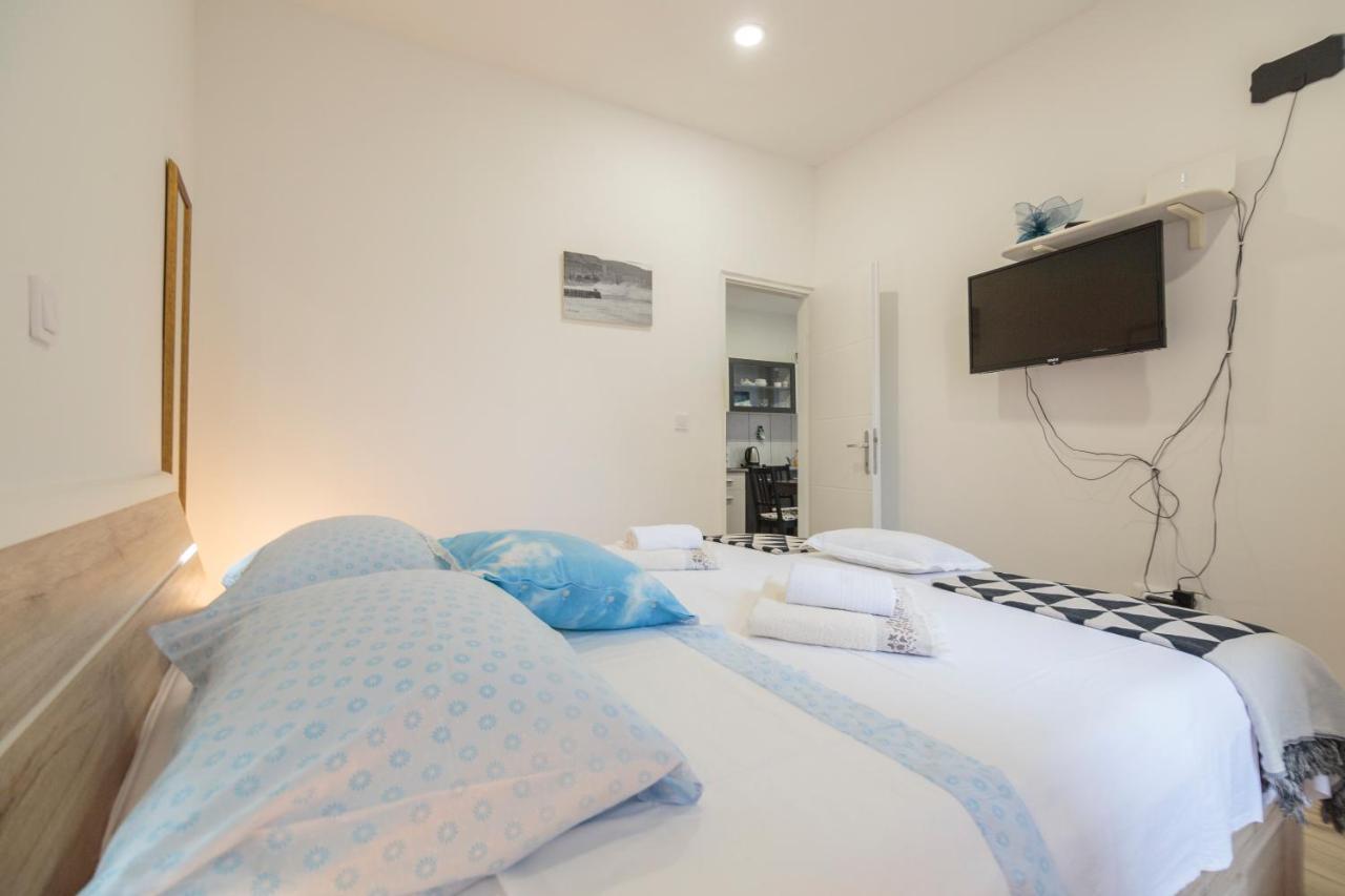 Apartment Esa Komiza Bagian luar foto